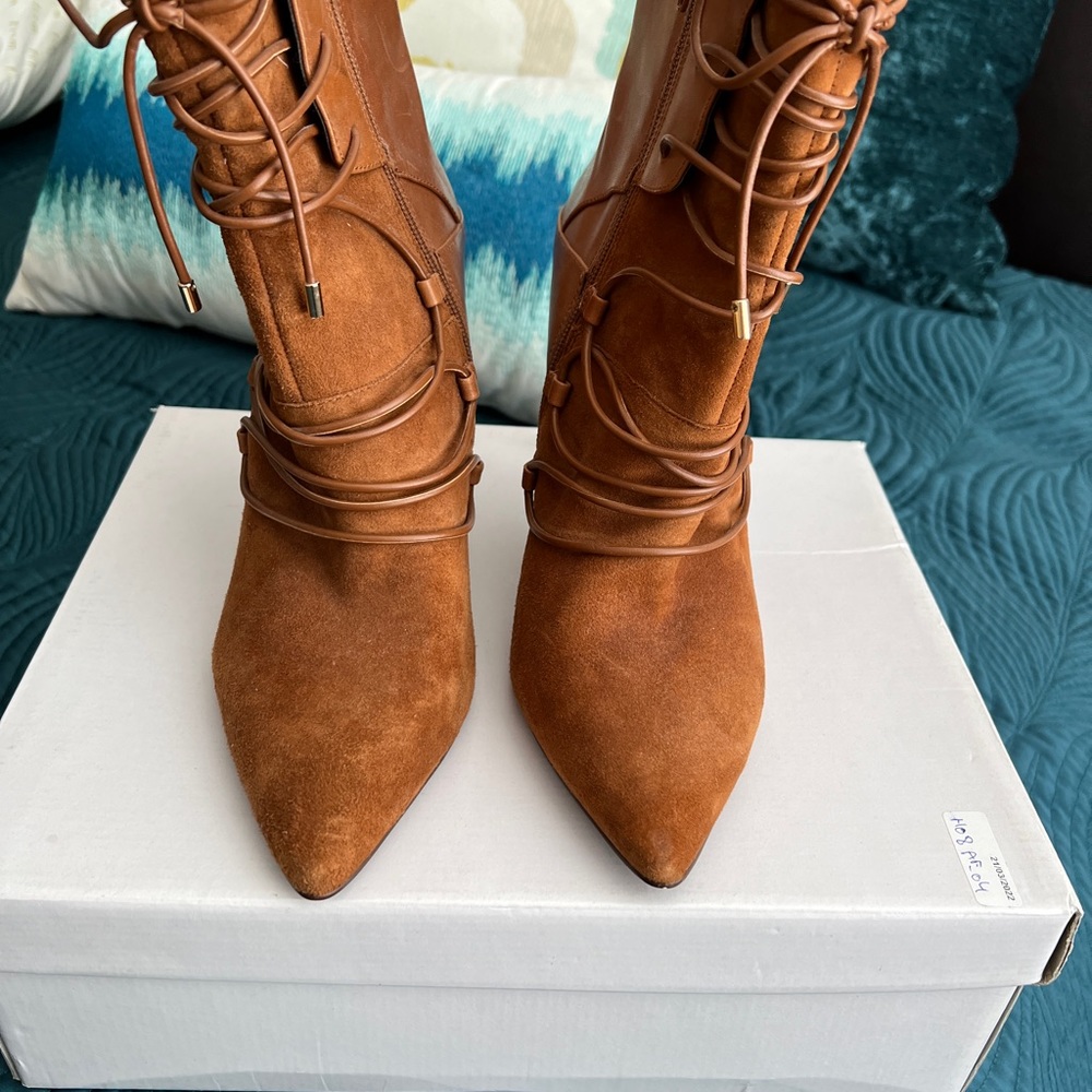 Point toe booties - Picture 2 of 3